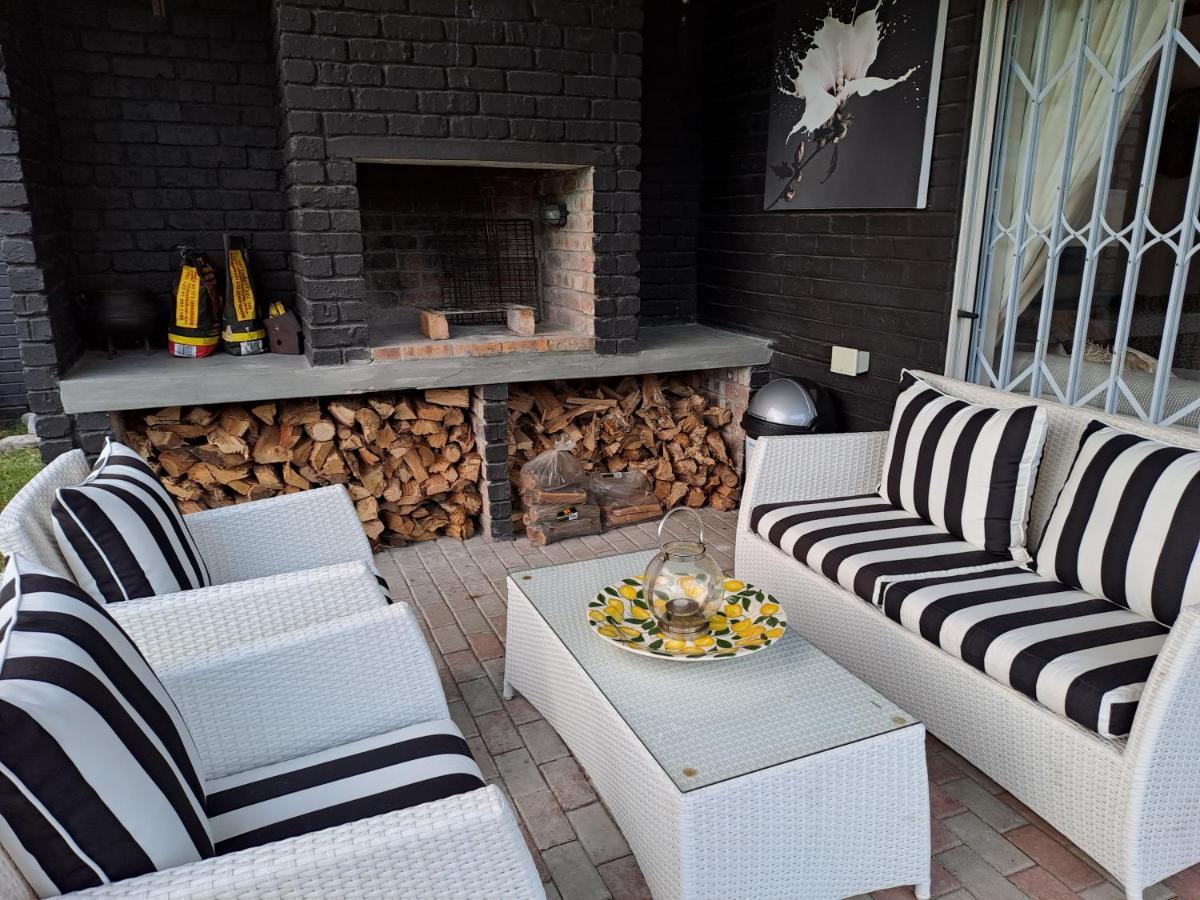 הרמנוס Milky Way Executive Suite מראה חיצוני תמונה