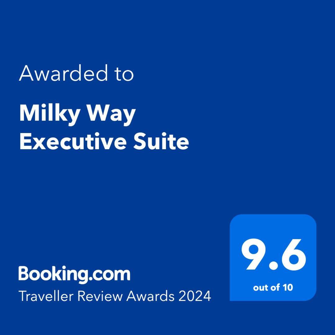הרמנוס Milky Way Executive Suite מראה חיצוני תמונה